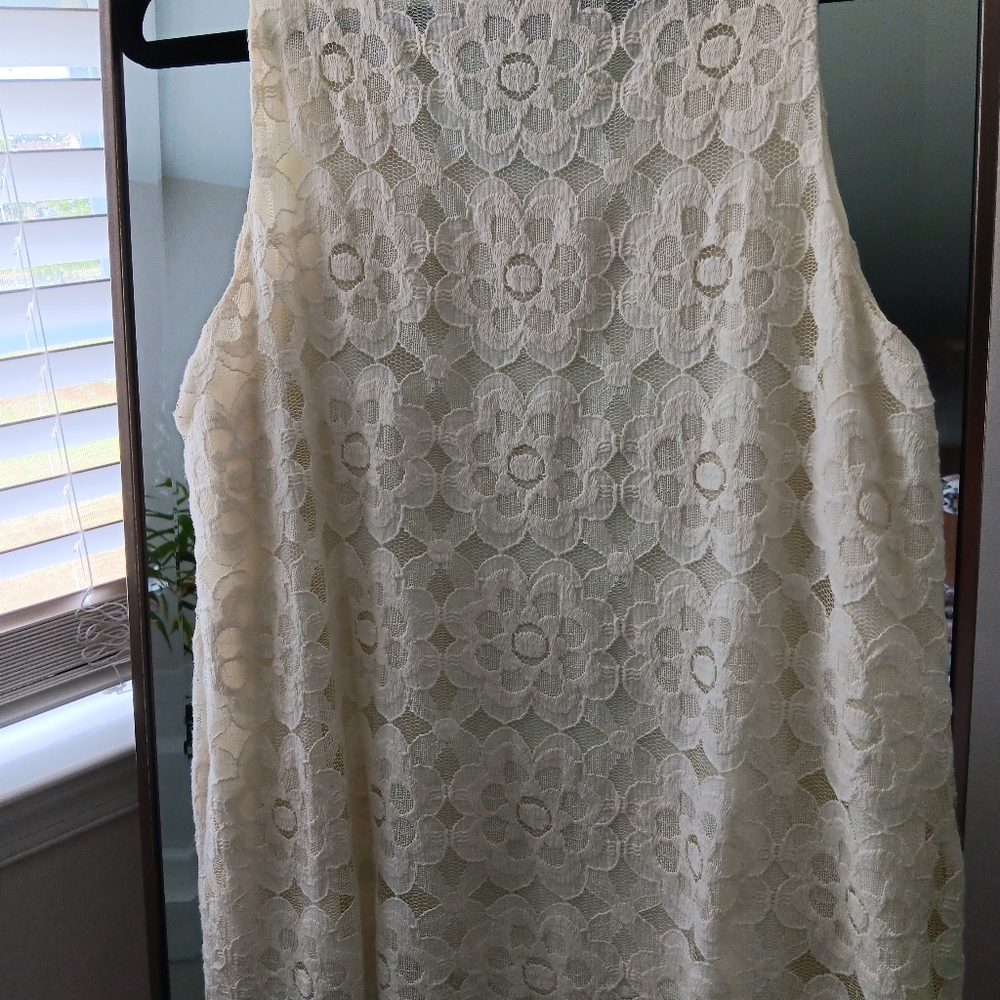 Loft Lace Top - Picture 3 of 3